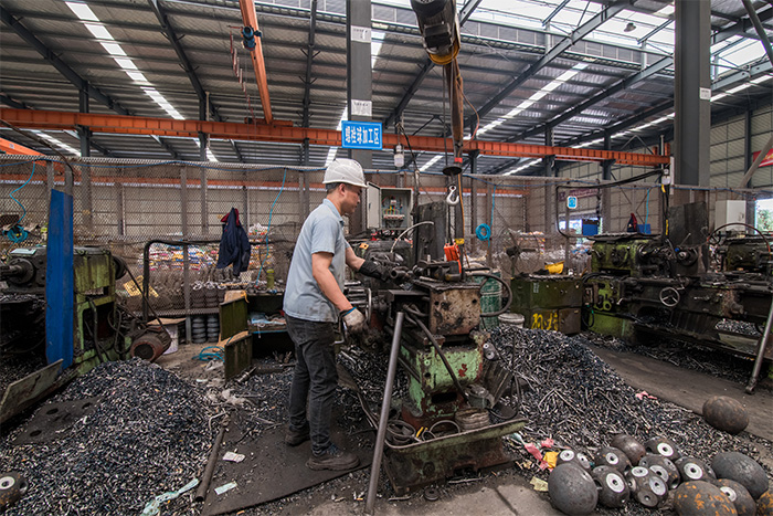 茂名网架配件-螺栓球加工车间